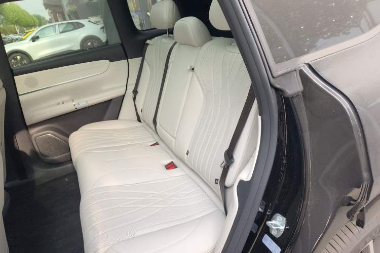 Used CHANGAN NEVO Q07 2025 215 Prestige Edition Left Rear Seat