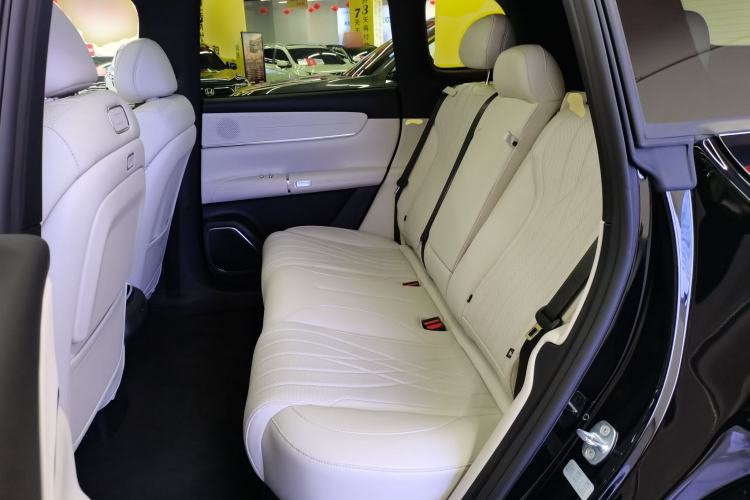 Used CHANGAN NEVO Q07 2025 215 Prestige Edition Left Rear Seat