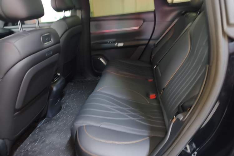 Used CHANGAN NEVO Q07 2025 215 Prestige Edition Left Rear Seat
