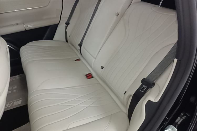 Used CHANGAN NEVO Q07 2025 215 Prestige Edition Left Rear Seat