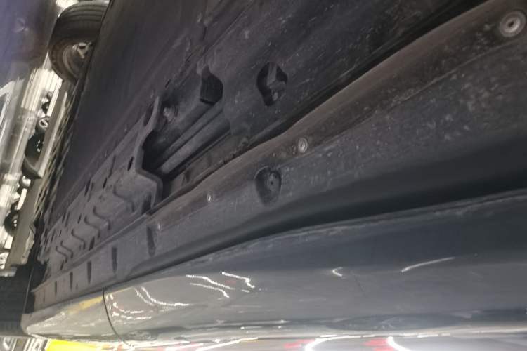 Used CHANGAN NEVO Q07 2025 215 Prestige Edition Left Side Sill