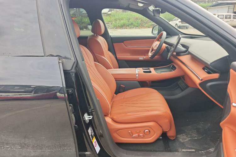 Used CHANGAN NEVO Q07 2025 215 Flagship PLUS Right Front Seat