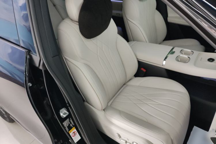 Used CHANGAN NEVO Q07 2025 215 Prestige Edition Right Front Seat