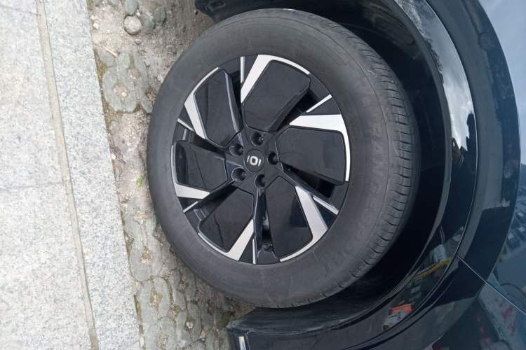 Used CHANGAN NEVO Q07 2025 145 Zun Yao Trim Right Front Wheel Hub