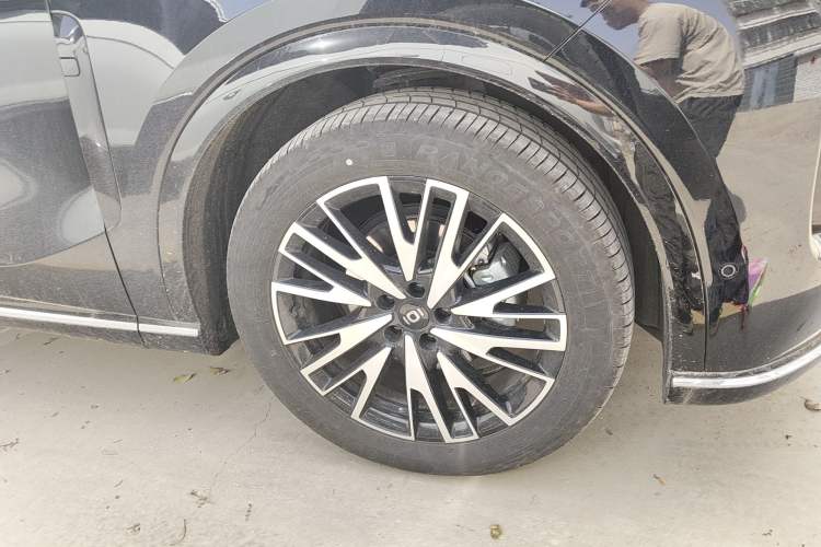 Used CHANGAN NEVO Q07 2025 215 Prestige Edition Right Front Wheel Hub