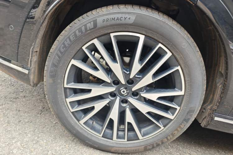 Used CHANGAN NEVO Q07 2025 215 Flagship PLUS Right Rear Wheel Hub