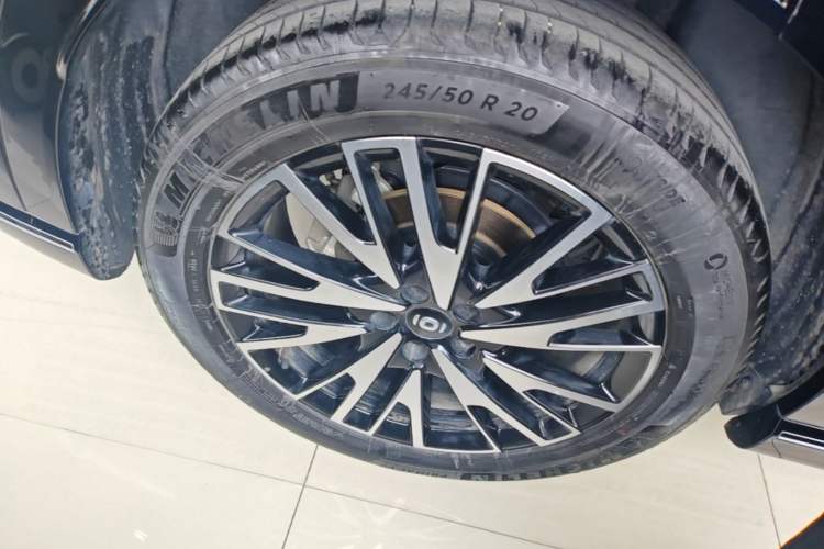 Used CHANGAN NEVO Q07 2025 215 Flagship PLUS Right Rear Wheel Hub