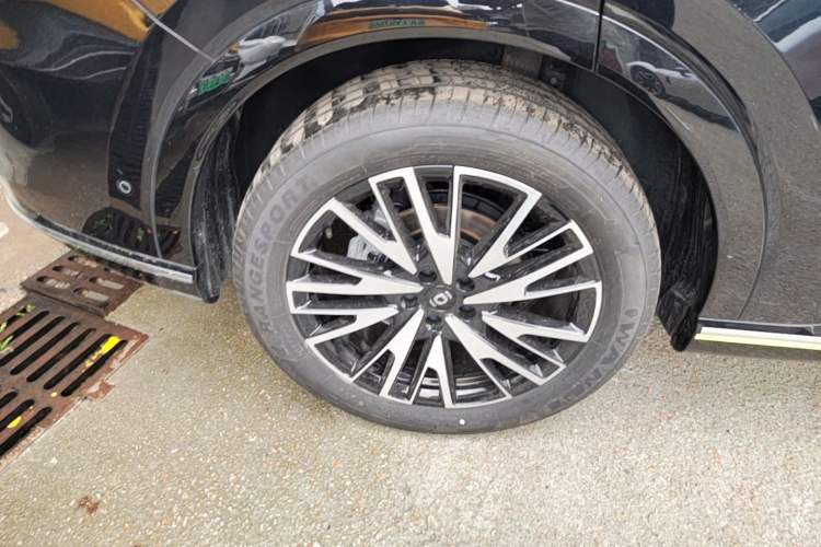 Used CHANGAN NEVO Q07 2025 215 Flagship Edition Right Rear Wheel Hub