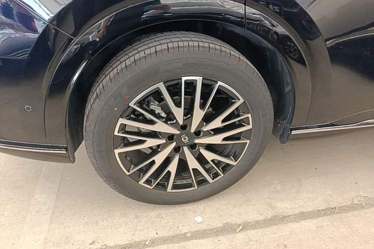 Used CHANGAN NEVO Q07 2025 215 Flagship Edition Right Rear Wheel Hub