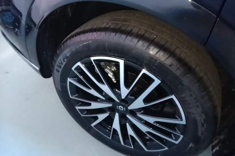 Used CHANGAN NEVO Q07 2025 215 Prestige Edition Right Rear Wheel Hub