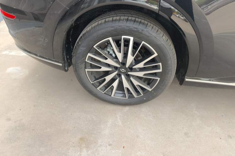 Used CHANGAN NEVO Q07 2025 215 Prestige Edition Right Rear Wheel Hub