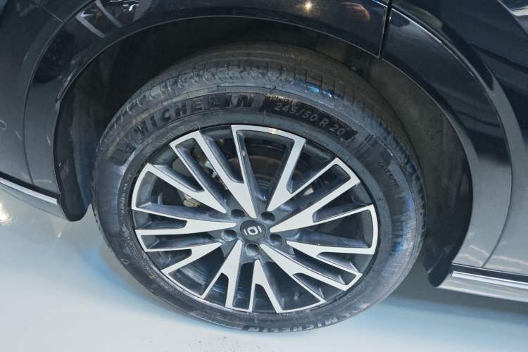 Used CHANGAN NEVO Q07 2025 215 Flagship PLUS Right Rear Wheel Hub