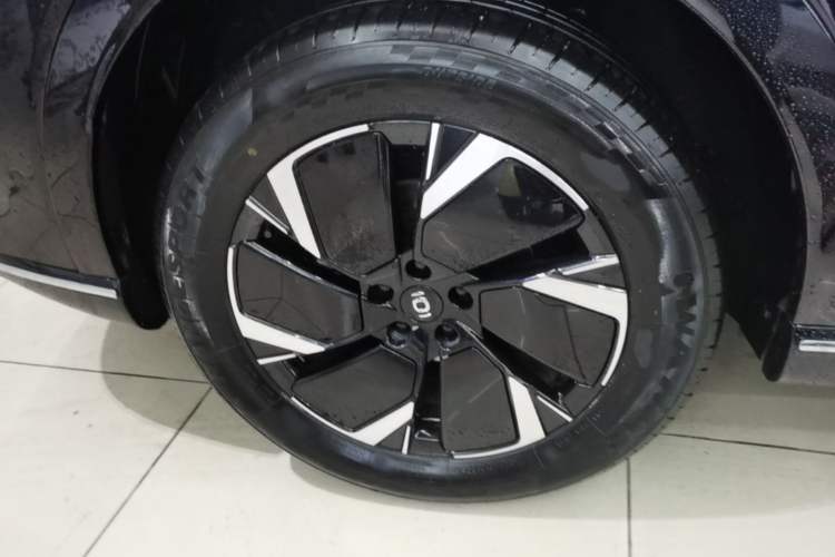 Used CHANGAN NEVO Q07 2025 215 Prestige Edition Right Rear Wheel Hub