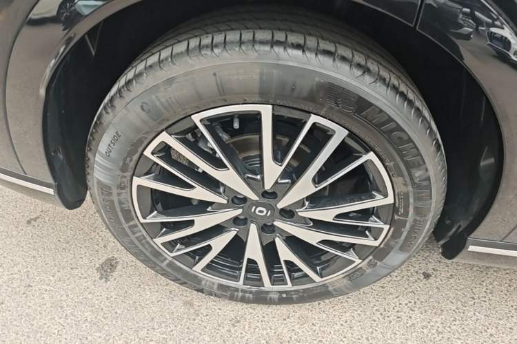Used CHANGAN NEVO Q07 2025 215 Flagship PLUS Right Rear Wheel Hub
