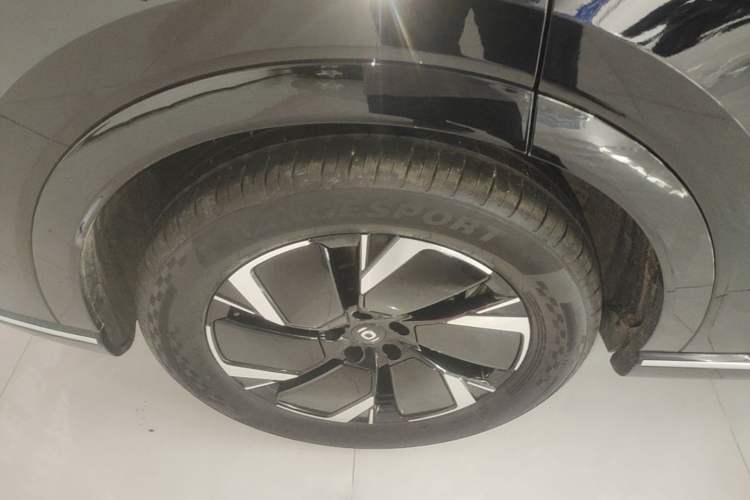 Used CHANGAN NEVO Q07 2025 145 Prestige Edition Right Rear Wheel Hub