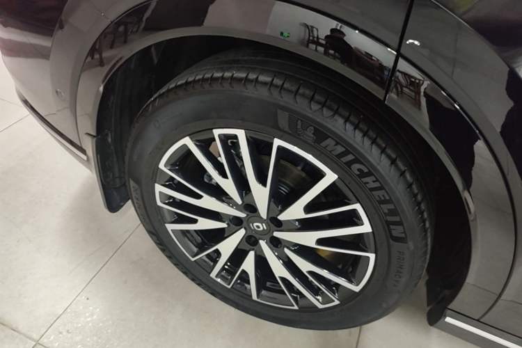 Used CHANGAN NEVO Q07 2025 215 Flagship PLUS Right Rear Wheel Hub