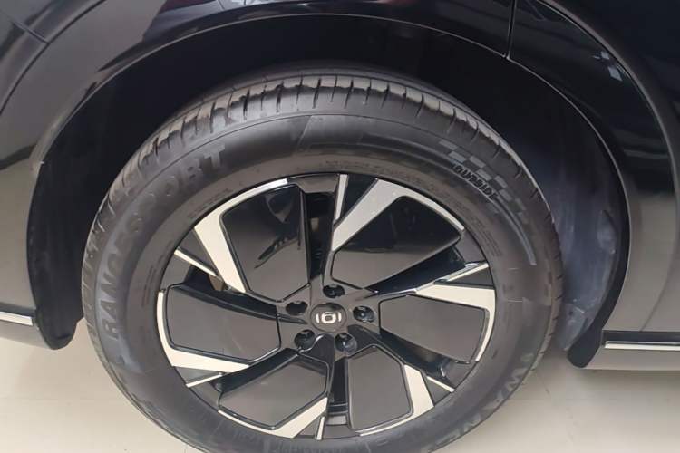 Used CHANGAN NEVO Q07 2025 145 Prestige Edition Right Rear Wheel Hub