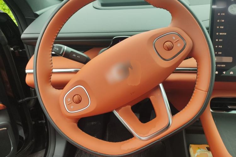 Used CHANGAN NEVO Q07 2025 Model 215 Laser Flagship Steering Wheel