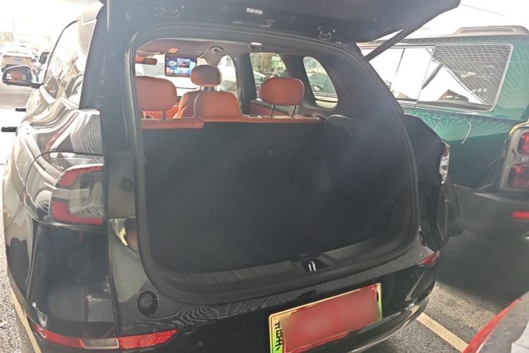 Used CHANGAN NEVO Q07 2025 215 Flagship PLUS Trunk
