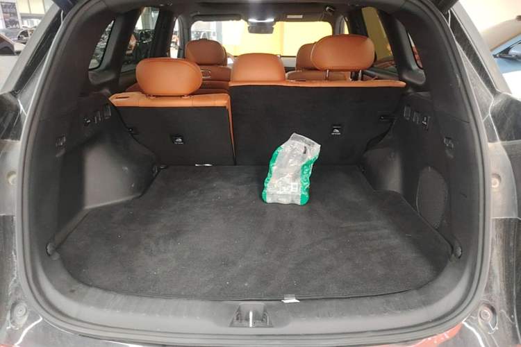 Used CHANGAN NEVO Q07 2025 215 Flagship PLUS Trunk