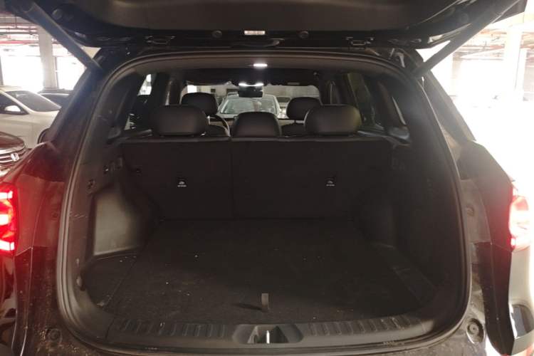Used CHANGAN NEVO Q07 2025 Model 215 Laser Flagship Trunk