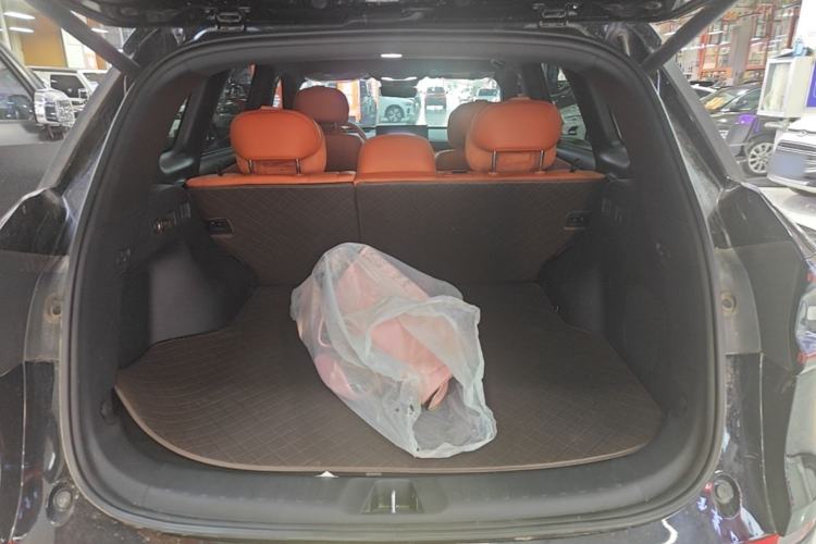 Used CHANGAN NEVO Q07 2025 145 Zun Yao Trim Trunk