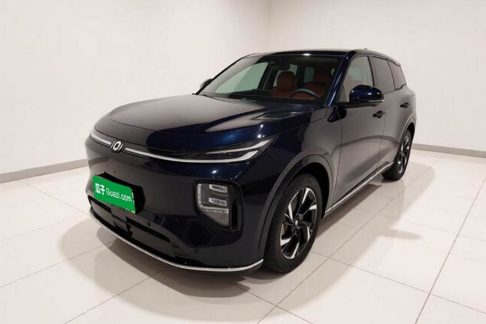 CHANGAN NEVO Q07 2025