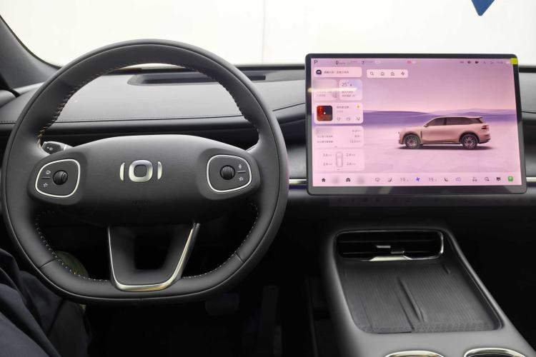 Used CHANGAN NEVO Q07 2025 215 Flagship Edition Interior 8