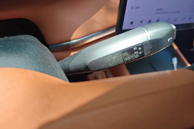 Used CHANGAN NEVO Q07 2025 215 Prestige Edition Gear Lever