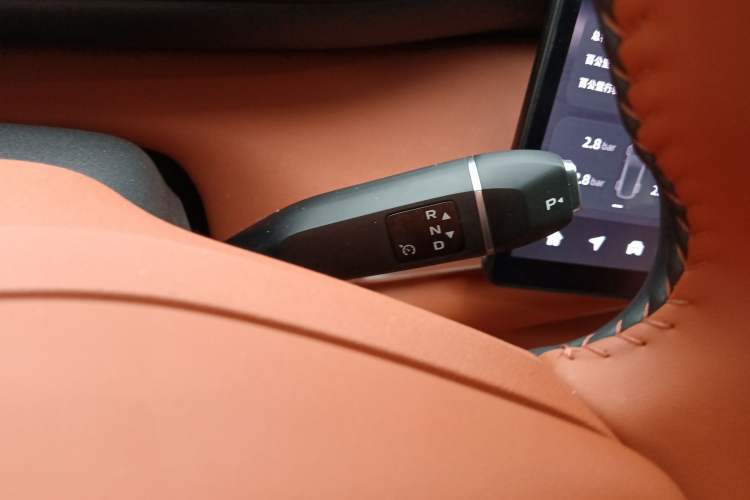 Used CHANGAN NEVO Q07 2025 145 Prestige Edition Gear Lever