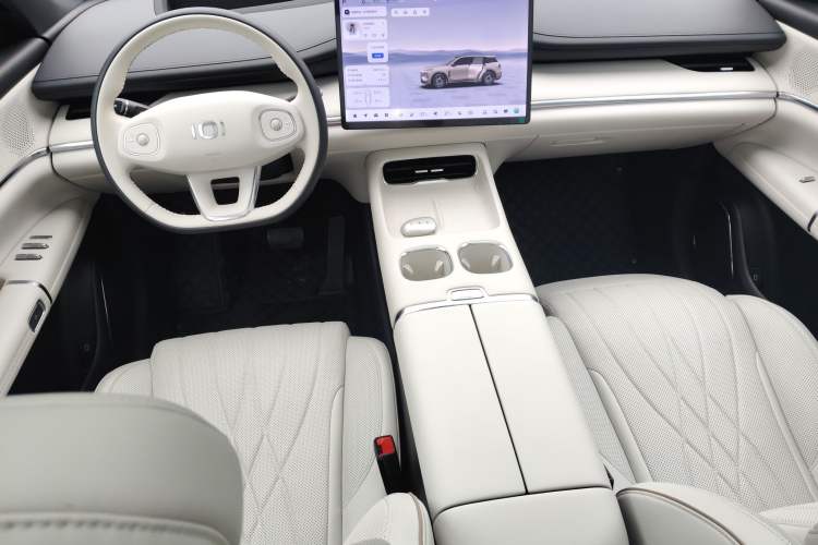 Used CHANGAN NEVO Q07 2025 215 Flagship Edition Interior 2