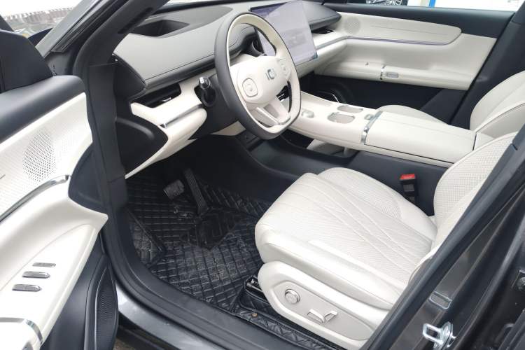 Used CHANGAN NEVO Q07 2025 215 Flagship Edition Interior 3