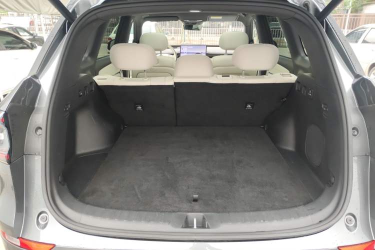 Used CHANGAN NEVO Q07 2025 215 Flagship Edition Trunk
