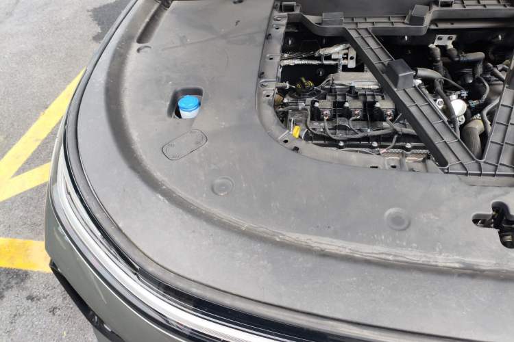 Used CHANGAN NEVO Q07 2025 215 Flagship PLUS Engine Bay Right