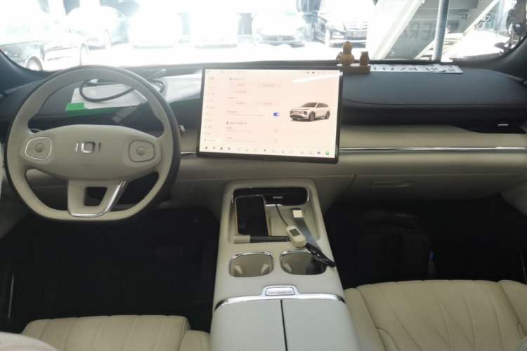 Used CHANGAN NEVO Q07 2025 215 Flagship PLUS Center Console