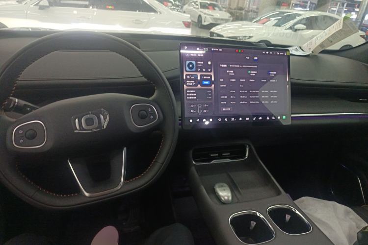 Used CHANGAN NEVO Q07 2025 215 Prestige Edition Center Console