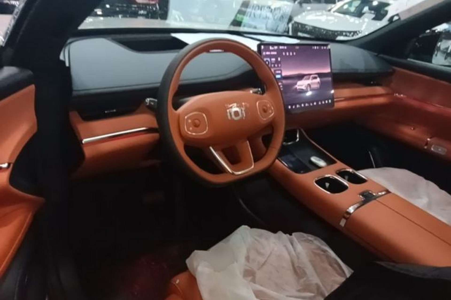 Used CHANGAN NEVO Q07 2025 215 Prestige Edition Center Console