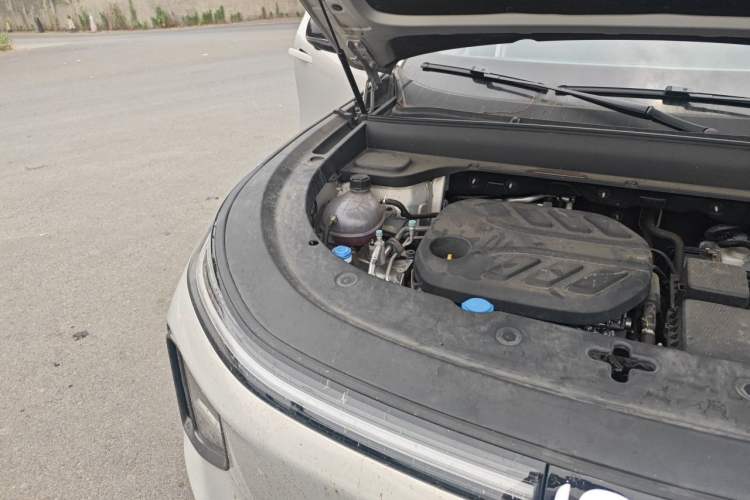 Used CHANGAN NEVO Q07 2025 215 Prestige Edition Engine Bay Right