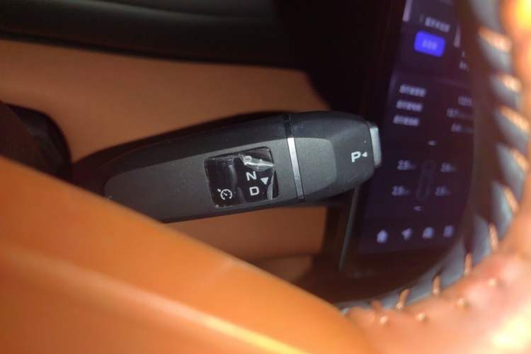 Used CHANGAN NEVO Q07 2025 215 Prestige Edition Gear Lever