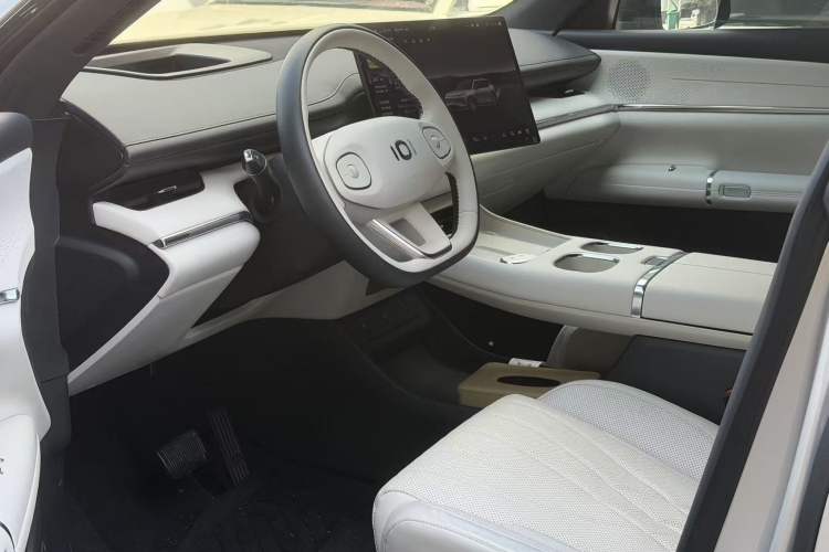 Used CHANGAN NEVO Q07 2025 215 Prestige Edition Interior 3