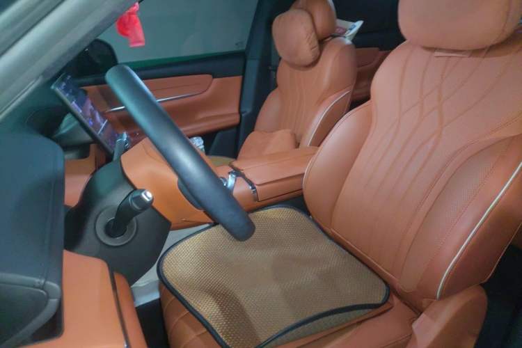 Used CHANGAN NEVO Q07 2025 215 Prestige Edition Left Front Seat
