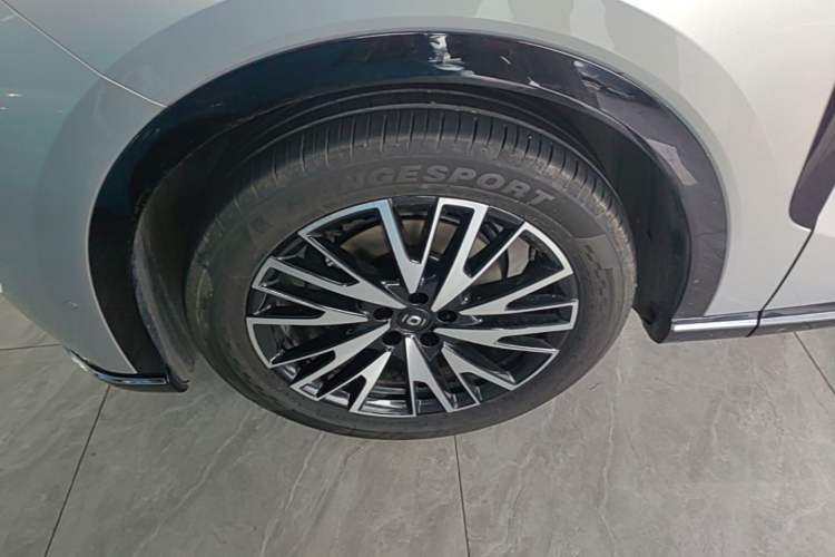 Used CHANGAN NEVO Q07 2025 215 Prestige Edition Left Front Wheel Hub