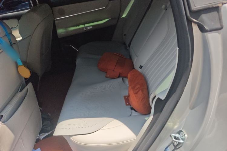 Used CHANGAN NEVO Q07 2025 215 Prestige Edition Left Rear Seat