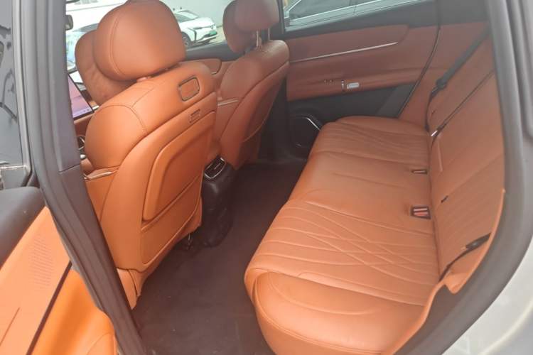 Used CHANGAN NEVO Q07 2025 145 Prestige Edition Left Rear Seat