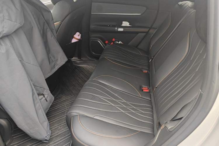 Used CHANGAN NEVO Q07 2025 215 Prestige Edition Left Rear Seat