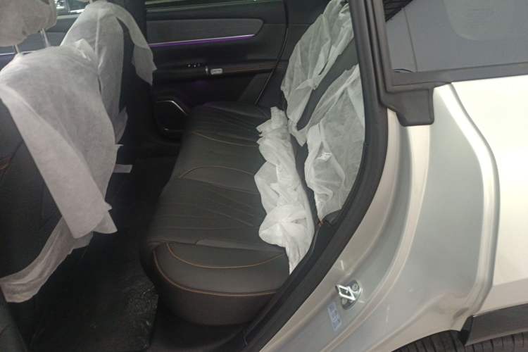 Used CHANGAN NEVO Q07 2025 215 Prestige Edition Left Rear Seat