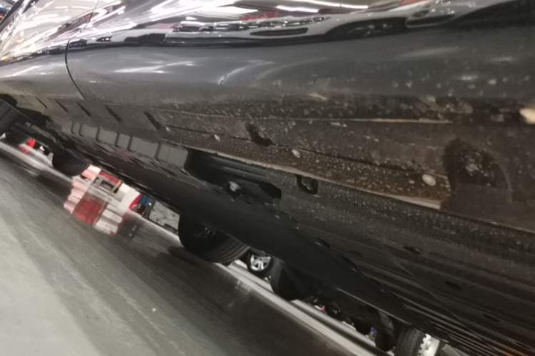 Used CHANGAN NEVO Q07 2025 Model 215 Laser Flagship PLUS Left Side Sill