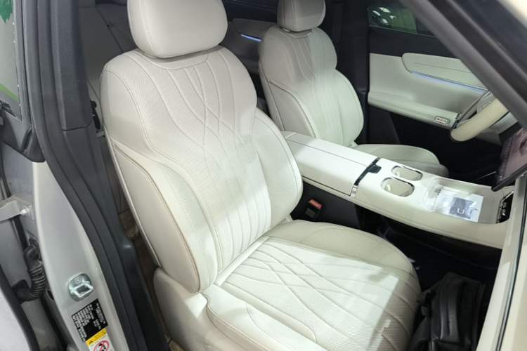 Used CHANGAN NEVO Q07 2025 215 Flagship Edition Right Front Seat