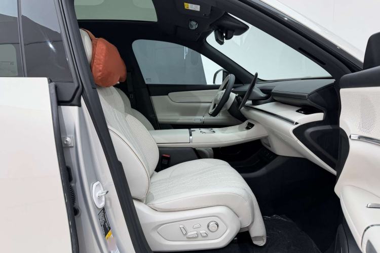 Used CHANGAN NEVO Q07 2025 215 Prestige Edition Right Front Seat