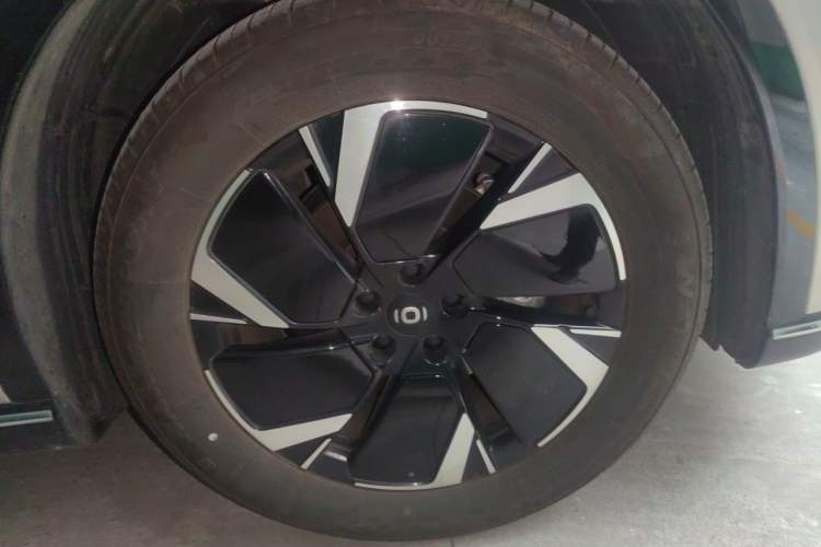 Used CHANGAN NEVO Q07 2025 215 Prestige Edition Right Front Wheel Hub